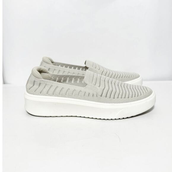 Skechers Women’s Court Break Heart Breaker Slip-On Shoes Size 9 Light Beige - Picture 1 of 10